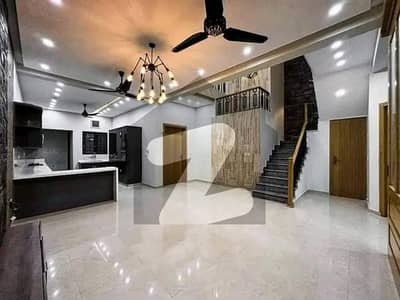 7 Marla Luxury Designer House Available For Sale In Bahria Town Phase 8