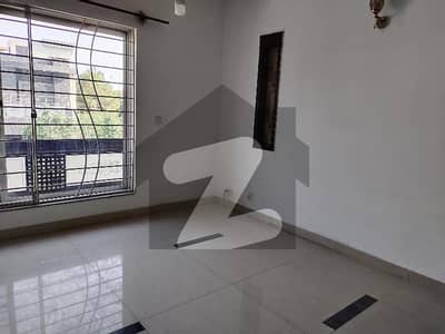 10 Marla Upper Portion Available For Rent In Bahria Town