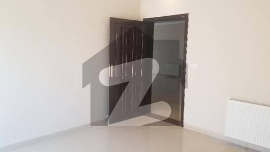 Kanal Unfurnished New Condition House Available For Rent