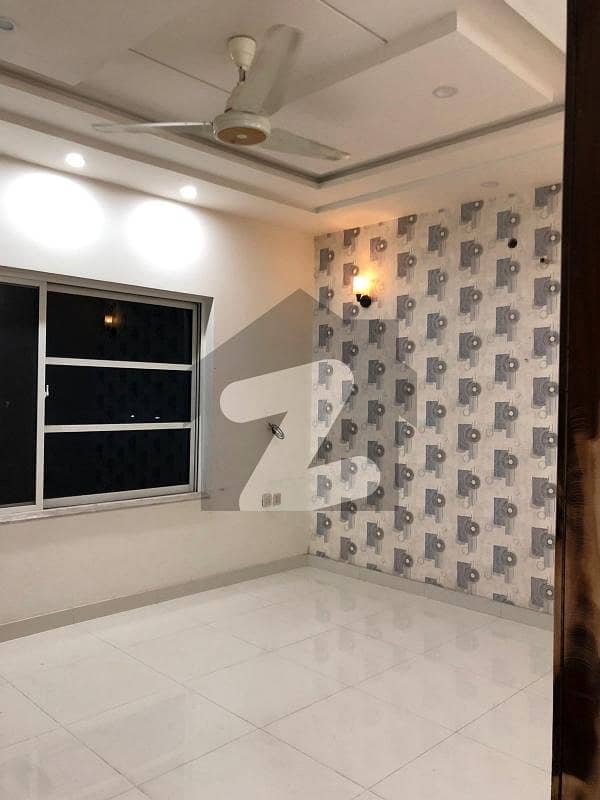 خیابانِ گارڈنز فیصل آباد میں 2 کمروں کا 5 مرلہ مکان 45.0 ہزار میں کرایہ پر دستیاب ہے۔