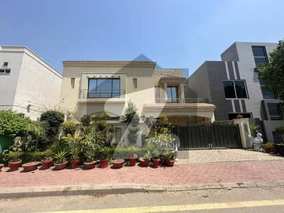 14 Marla House with Gas On 60 Feet Road For Sale In Overseas B Ext Bahria Town Lahore