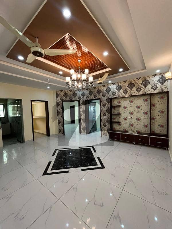 10 Marla Owner Build House For Sale At Very Ideal Location in Overseas B Block Bahria Town Sector C Lahore
