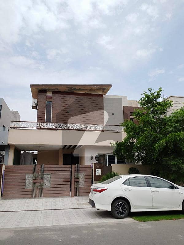 10 Marla Used Modern Design Bungalow For Sale at Prime Location of DHA Lahore