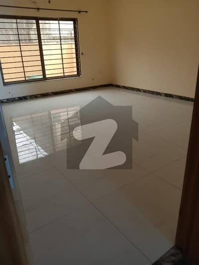 - 14 Marla Upper Portion Available For Rent In G13