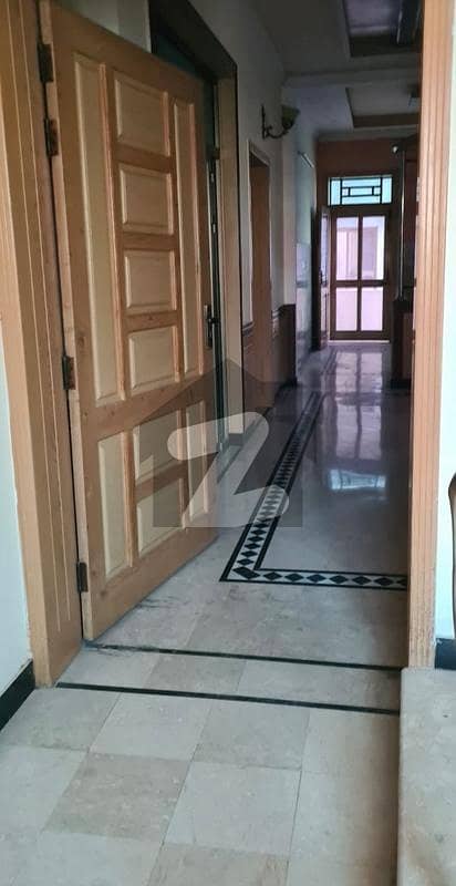 3 bed uper portion for rent in Pakistan town