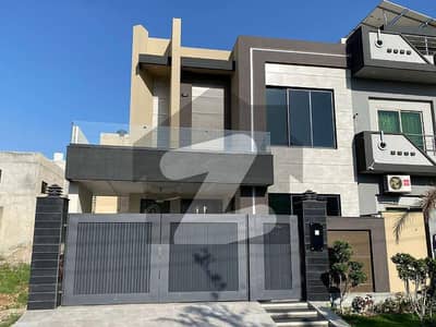 10 Marla Brand New Ultra Modern Design Luxury Facing Park Double Height Lobby House Available For Sale In Valencia Town Lahore At The Top Location