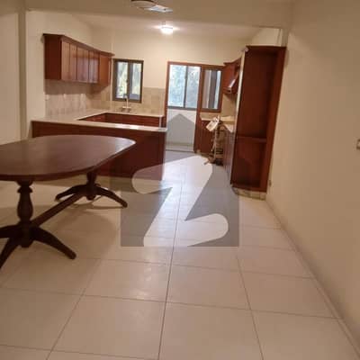 Prime Location 2200 Square Feet Flat In Clifton - Block 2 Is Best Option
