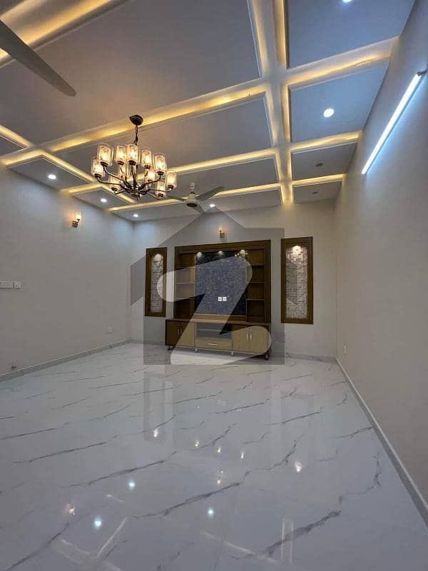 1 knal Upper Portion Available For Rent In G13 Islamabad