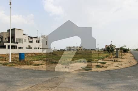 1 Kanal Pair Possession Plot Near Golf Raya And Easy Approach From 150ft Road Is Available For Sale In DHA Phase 7 Block U Lahore