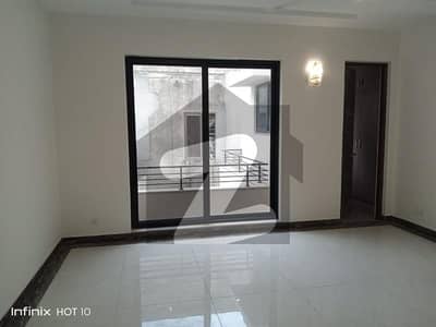 One Kanal House For Rent In Model Town Having Good Location Neat Clean