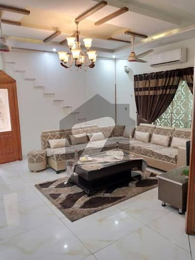 10 MARLA 2 BED ROOMS FULLY LUXURY AND FULLY FURNISH IDEAL LOCATION EXCELLENT LOWER PORTION FOR RENT IN BAHRIA TOWN LAHORE