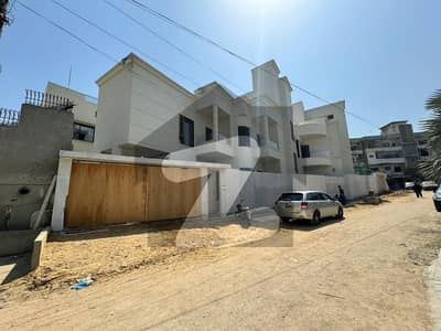 Reserve A Centrally Located Prime Location House Of 250 Square Yards In Adamjee Nagar