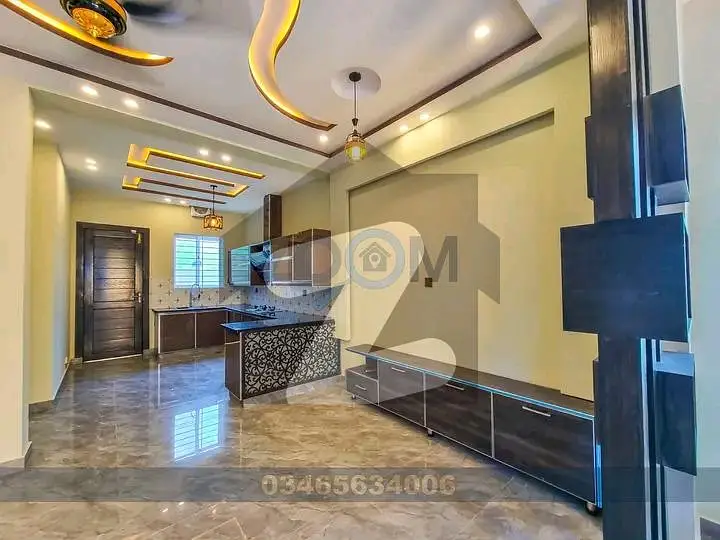 5 Marla beautiful house for rent in bahria Town Phase 8
