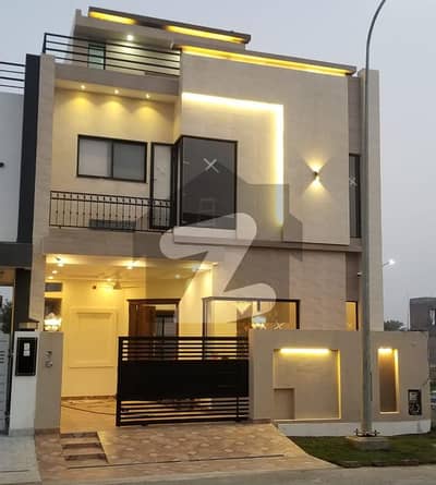 Hot deal !! 5 Marla Brand New Modern Design House for Sale in DHA 9 Town |