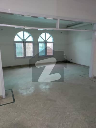 2ND FLOOR PORTION FOR RENT 3 BED DD WEST OPEN 240 NEARBY HASAN SQUARE BLOCK 13A GULSHAN E IQBAL INTEREST PERSON CALL 03002175750