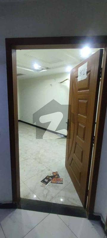 1BED STUDIO APORTMENT FOR SALE IN SECTOR B BAHRIA TOWN LAHORE