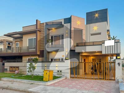 بحریہ ٹاؤن فیز 8 ۔ بلاک سی بحریہ ٹاؤن فیز 8,بحریہ ٹاؤن راولپنڈی,راولپنڈی میں 5 کمروں کا 10 مرلہ مکان 3.6 کروڑ میں برائے فروخت۔ بحریہ ٹاؤن فیز 8 ۔ بلاک سی بحریہ ٹاؤن فیز 8,بحریہ ٹاؤن راولپنڈی,راولپنڈی میں 5 کمروں کا 10 مرلہ مکان 3.6 کروڑ میں برائے فروخت۔