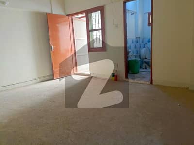 3 BED D/D Behind Hassan Square Second Floor Flat On RENT Gulshan-e-Iqbal