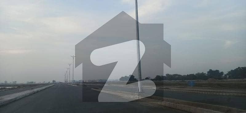 ڈی ایچ اے فیز9 پریزم - بلاک ایف ڈی ایچ اے فیز9 پریزم,ڈی ایچ اے ڈیفینس,لاہور میں 1 کنال رہائشی پلاٹ 2.85 کروڑ میں برائے فروخت۔