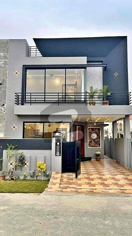 5 Marla Modern Design House For Sale Near Park
