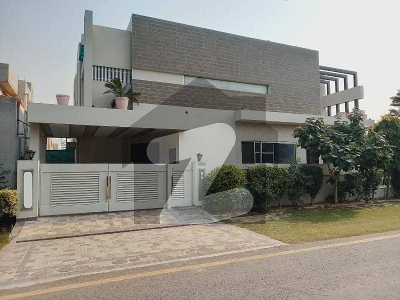 ڈی ایچ اے فیز 5 ڈیفنس (ڈی ایچ اے),لاہور میں 4 کمروں کا 10 مرلہ مکان 6.49 کروڑ میں برائے فروخت۔