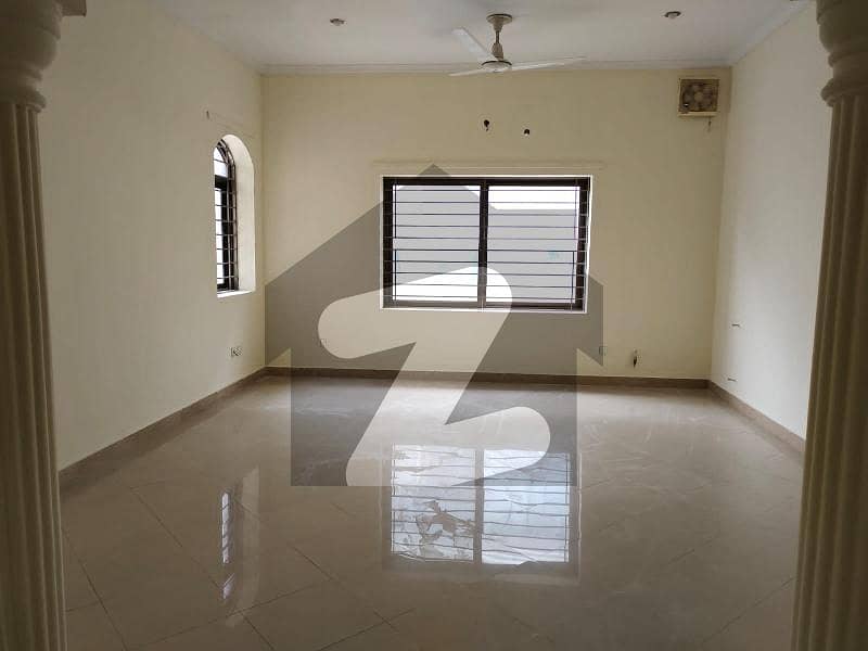 666 sq. yd upper portion available for rent in F-11 Islamabad