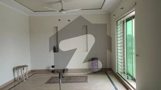 1 Kanal Double Unit Bungalow Available For Rent In DHA Phase 4 Block DD