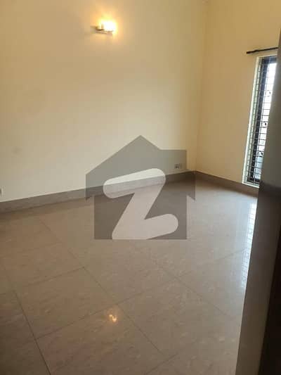 1 Kanal Luxury Upper Portion Available For Rent in DHA Phase 8 Lahore