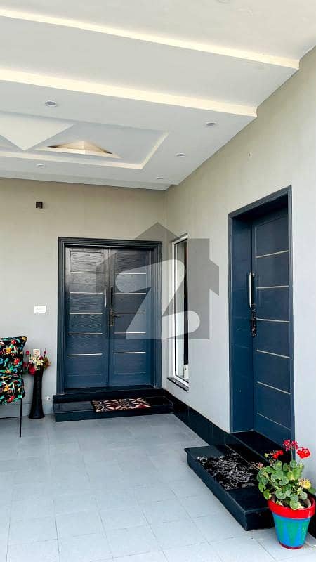 100% Original Pictures!! 10 Marla Luxury Modern Design Furnished House For Sale In DHA Phase 7 |