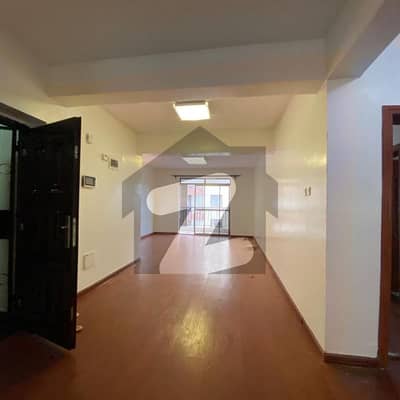 Specious Flat Available for Rent, 4 beds 4 baths
