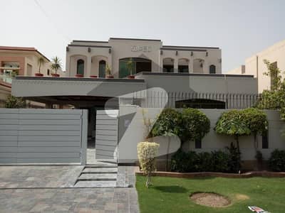 1 Kanal WELL MANTANED HOUSE For Sale At Prime Location In DHA Phase 1