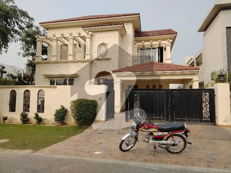 1 KANAL Brand New Luxury Modern design Upper Portion for Rent in DHA Lahore Phase 6 Hot location