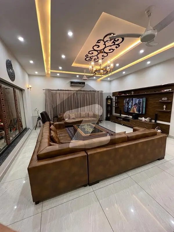 Luxury designer 10 Marla Furnished House Available For Rent Bahria Town Lahore
