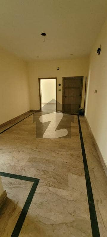 Neat and clean upper portion for rent in Jahangir colony aminabad road . phone no 00316518792