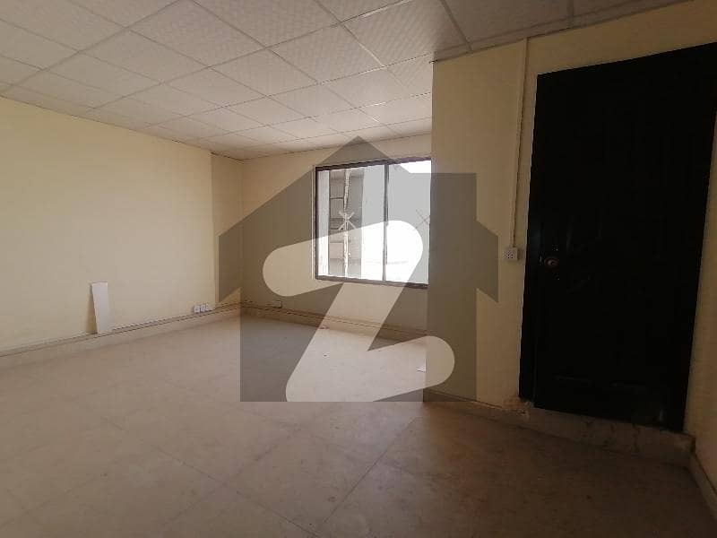 A 4200 Square Feet Office In Lahore Is On The Market For rent