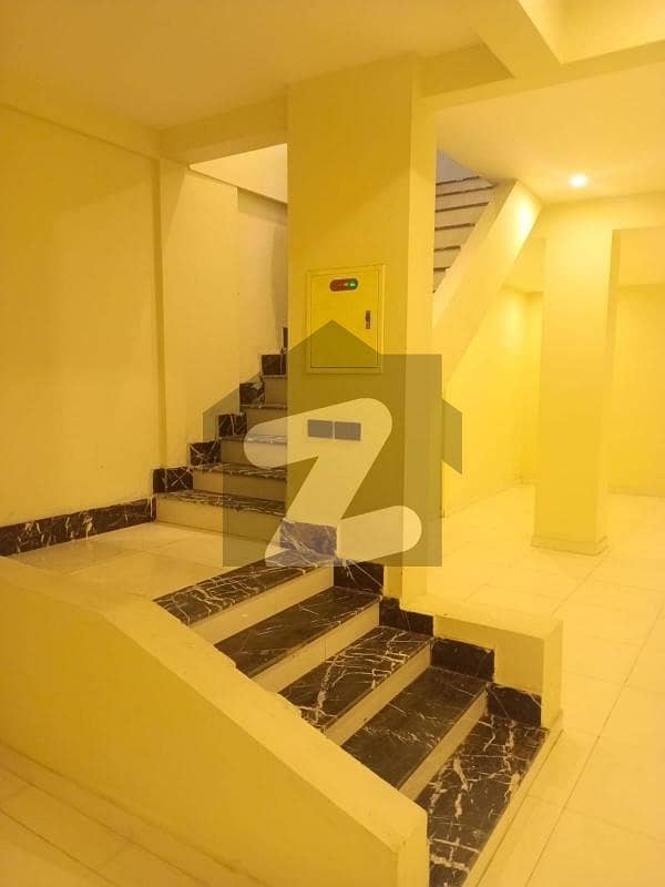 Prime Location 150 Square Yards Penthouse For sale In Jamshed Town