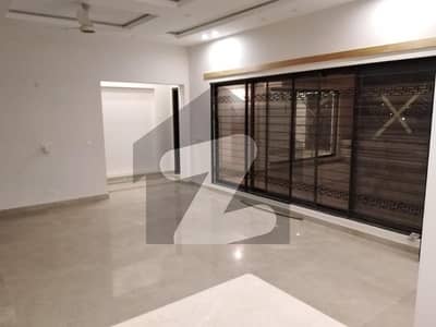 1 Kanal Upper Portion For Rent In DHA Phase 7 Q Block