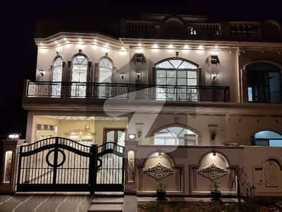 6 Marla Brand New Worthy Location House For Sale In Hamid Block