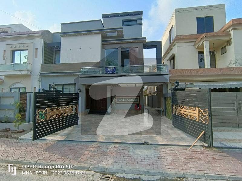 A BEAUTIFUL 10 MARLA HOUSE FOR SALE IN JASMINE BLOCK SECTOR C BAHRIA TOWN LAHORE