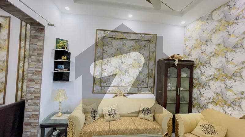 ایڈن آچرڈ فیصل آباد میں 5 کمروں کا 5 مرلہ مکان 1.8 کروڑ میں برائے فروخت۔