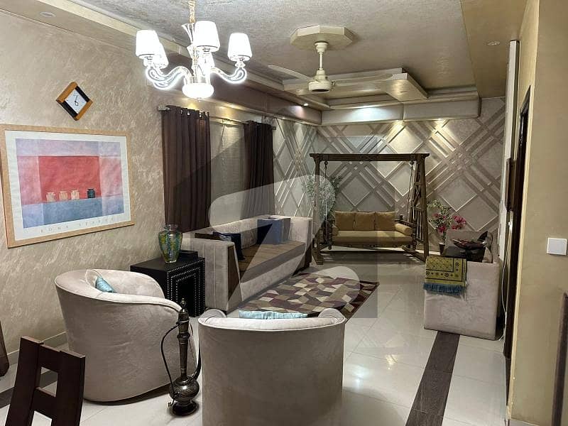 کلفٹن ۔ بلاک 2 کلفٹن,کراچی میں 3 کمروں کا 9 مرلہ بالائی پورشن 3.95 کروڑ میں برائے فروخت۔