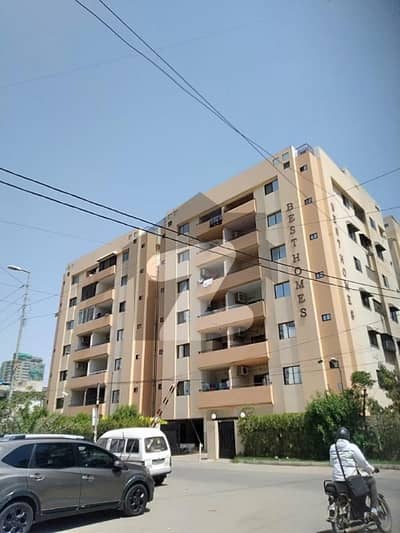 کلفٹن ۔ بلاک 2 کلفٹن,کراچی میں 3 کمروں کا 8 مرلہ فلیٹ 4.8 کروڑ میں برائے فروخت۔