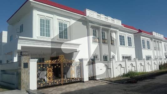 1 KANAL LUXURY ULTRA MODERN SPACIOUS HOUSE FOR SALE IN CITI HOUSING