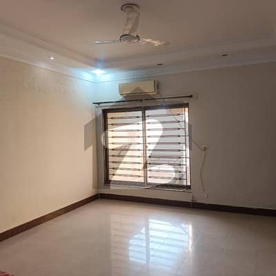 Bahria Town Flat For Rent