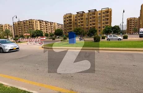 READY TO MOVE 2250sq ft 3 Bed Lounge Flat FOR SALE near Main Entrance of Bahria Town Karachi.