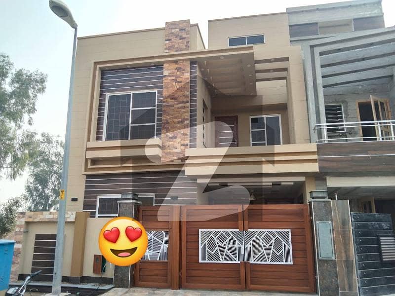5 Marla Brand New Modern Luxury House Available For Sale In Bahria Town Lahore.