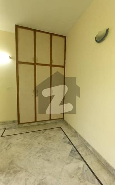 جوہر ٹاؤن فیز 2 جوہر ٹاؤن,لاہور میں 3 کمروں کا 5 مرلہ مکان 85.0 ہزار میں کرایہ پر دستیاب ہے۔