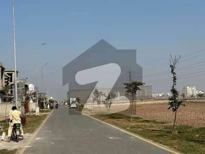 10 Marla Corner 80 Feet Road Half Paid Plot For Sale in Platinum Block Park View City Lahore