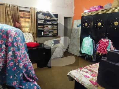 علامہ اقبال ٹاؤن لاہور میں 5 کمروں کا 13 مرلہ مکان 5.0 کروڑ میں برائے فروخت۔