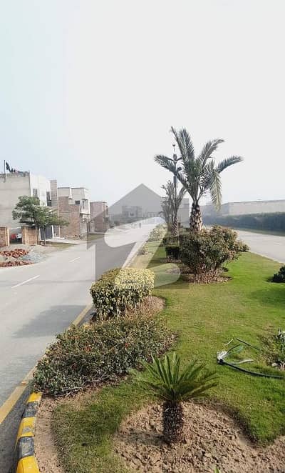 بسم اللہ گارڈن جڑانوالہ روڈ,فیصل آباد میں 5 مرلہ رہائشی پلاٹ 42.5 لاکھ میں برائے فروخت۔